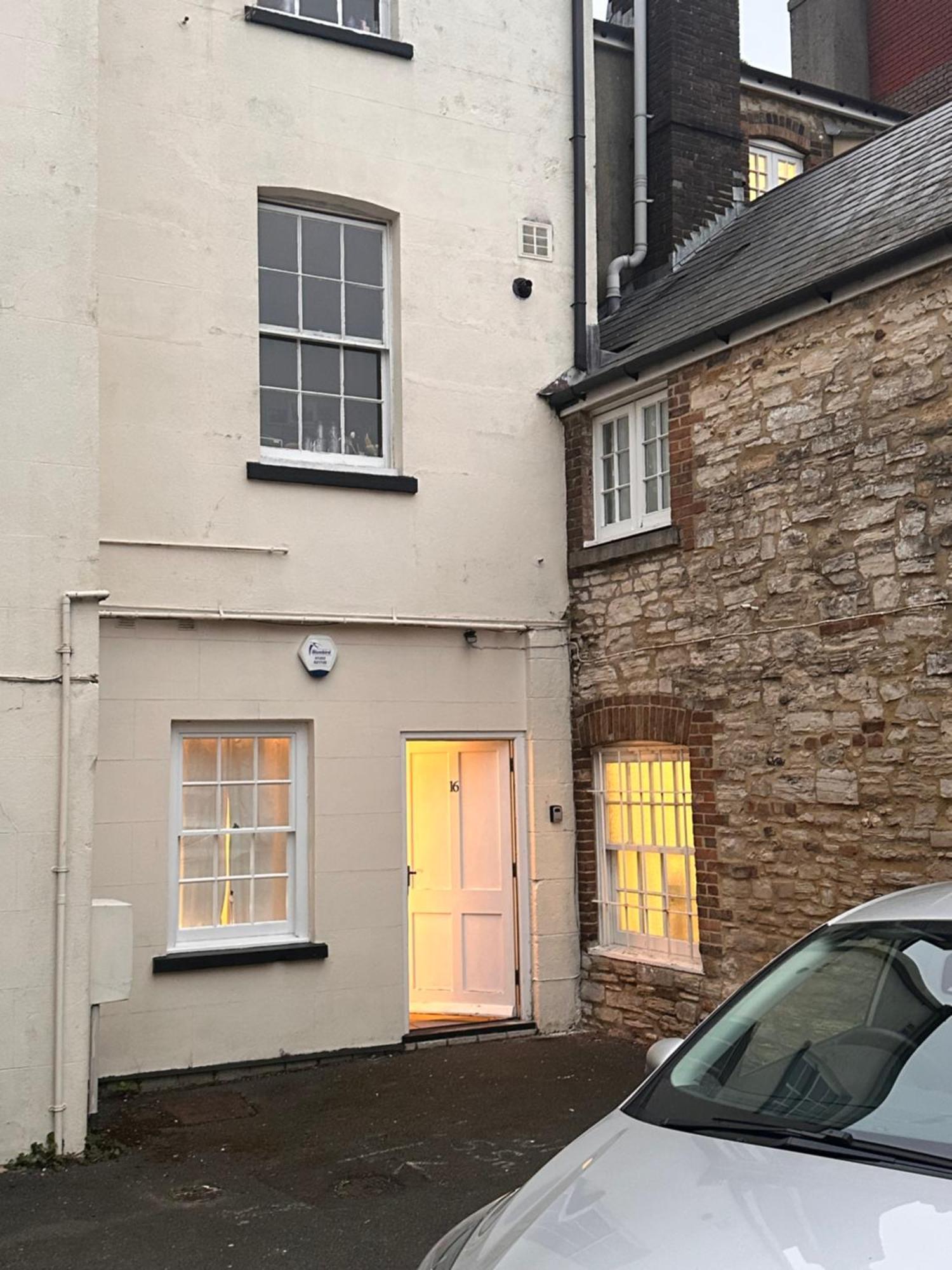 Dorchester Town Centre Entire Apartment Kültér fotó